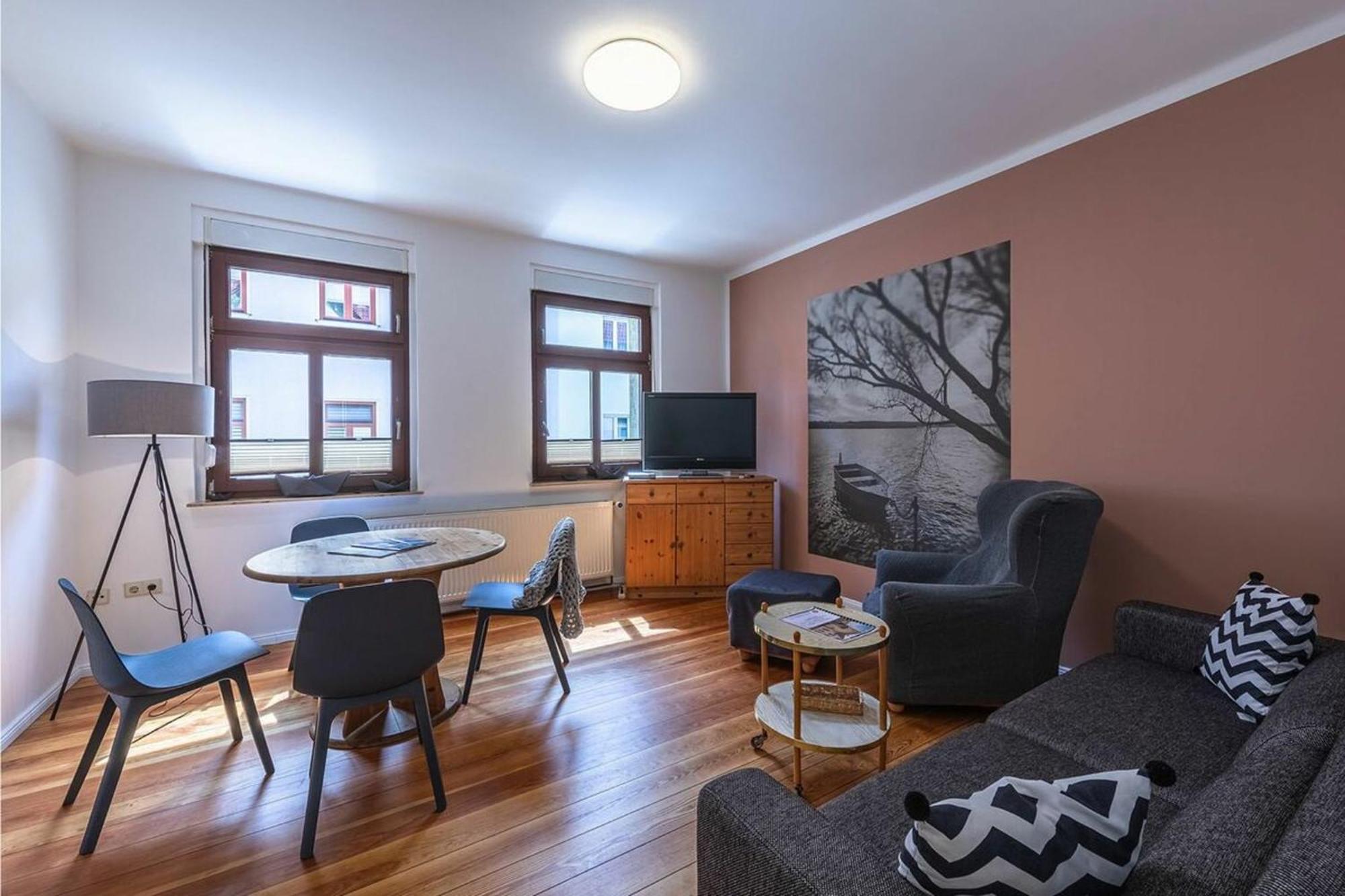 Hafenhaus Bootsquartier Apartment Варен Екстериор снимка